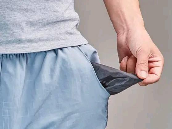 熟人借錢，切忌開口問“藉多少”，聰明人這麼做