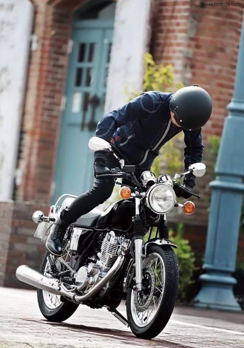 最經典的單缸風冷摩托車，雅馬哈SR400，車友：情懷遠超性能