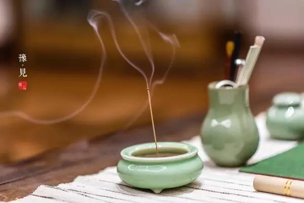 吃虧養德，忍耐養心