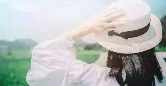 人不能慣，情不能盼