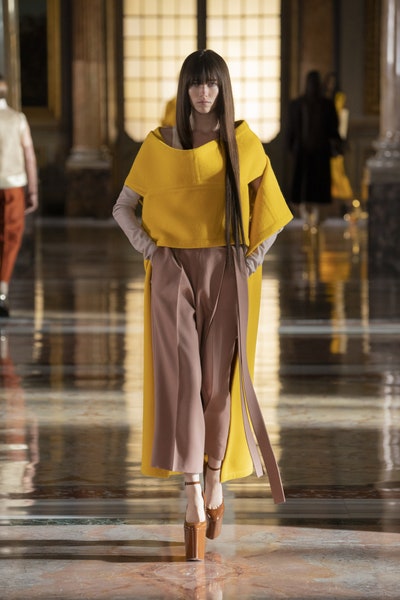 華倫天奴Valentino2021春夏系高定時裝