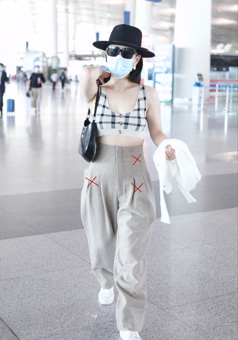 劉雯穿的“Baggy”褲子火了! 它到底有什麼來頭? 時尚圈人手一條