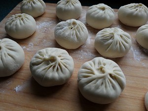 教你在家做素包子,做法簡單,比肉包子更營養,更美味,更好吃!