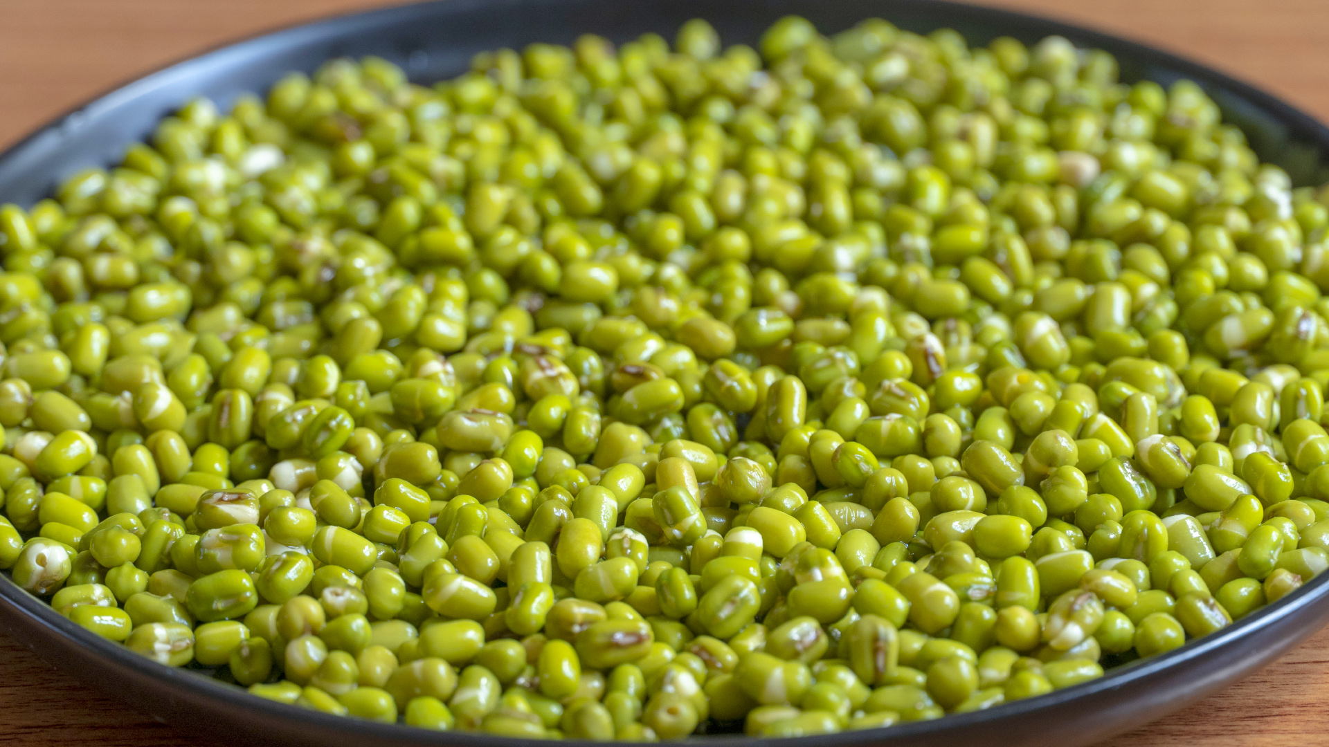 綠豆別只知道熬湯了，試試這5種做法，細膩爽滑，好吃又好做