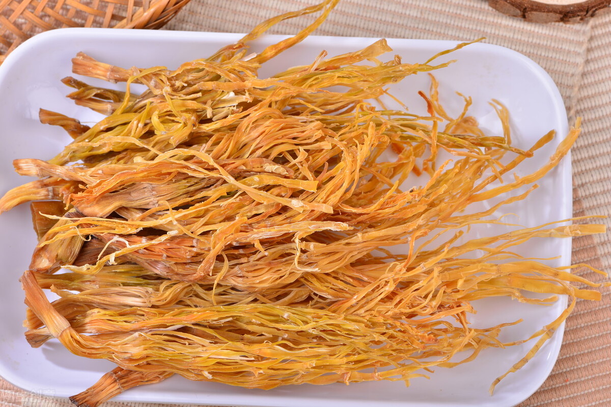 這7種廉價蔬菜曬乾後,美味翻倍! 放1年不壞,天冷燉肉特別過癮