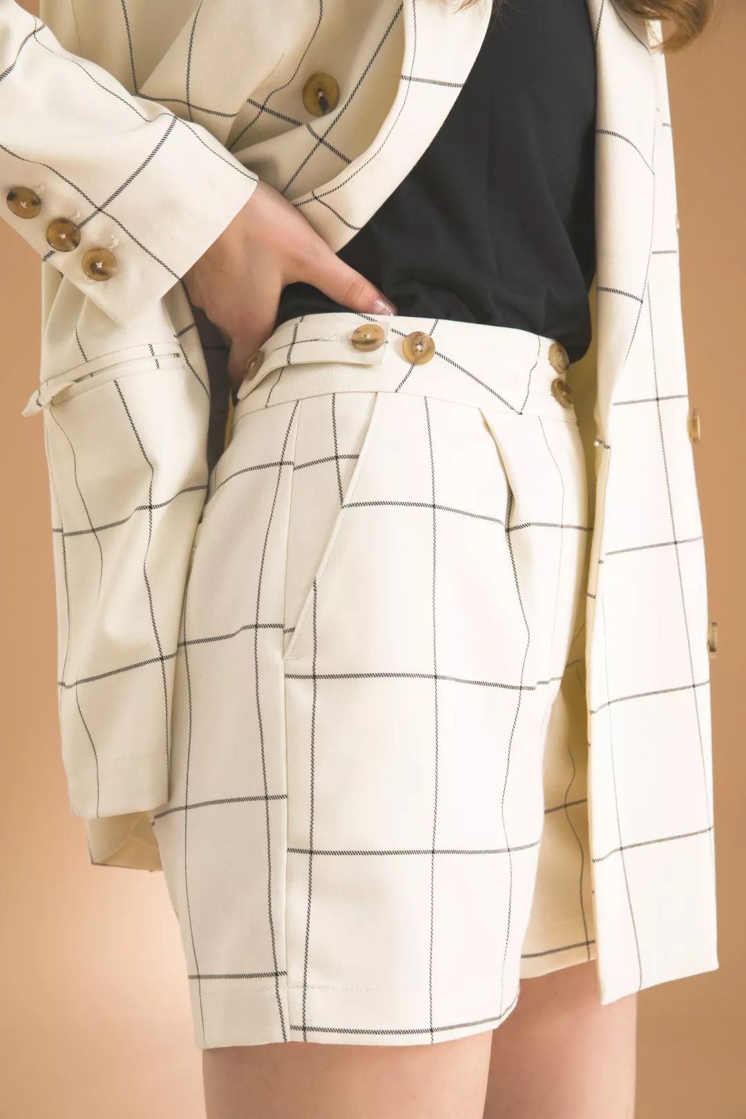 永不過時的格紋,迎著早春做個Plaid Girl吧!