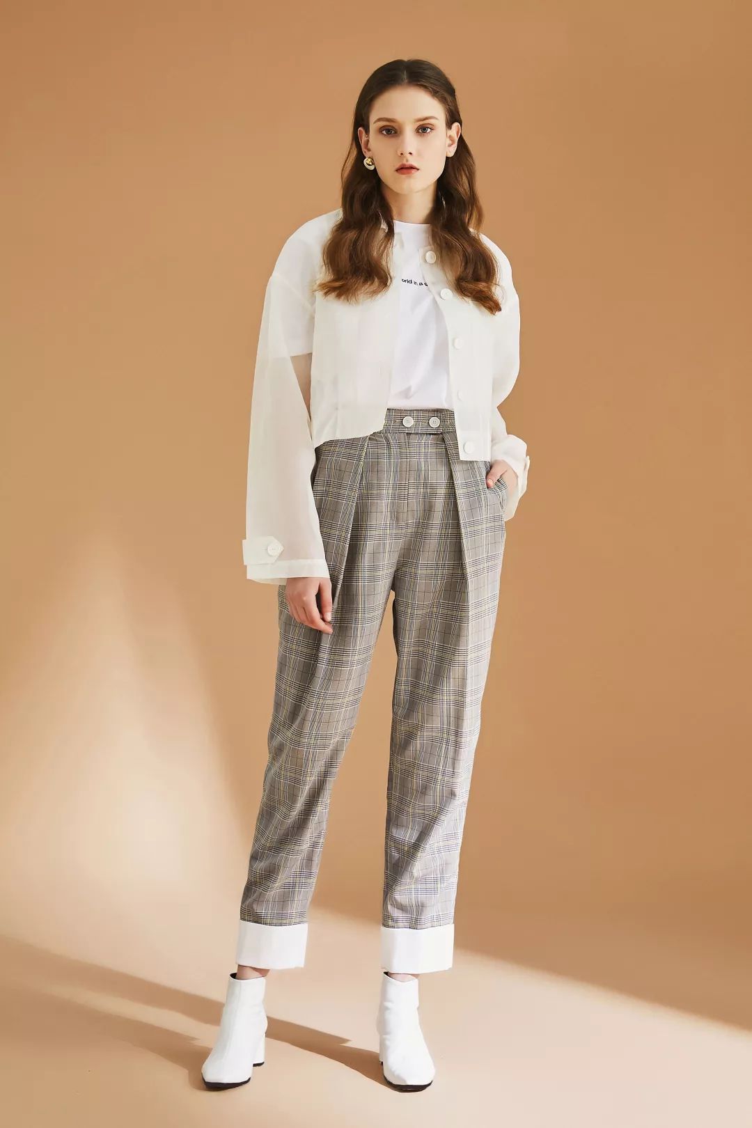 永不過時的格紋,迎著早春做個Plaid Girl吧!