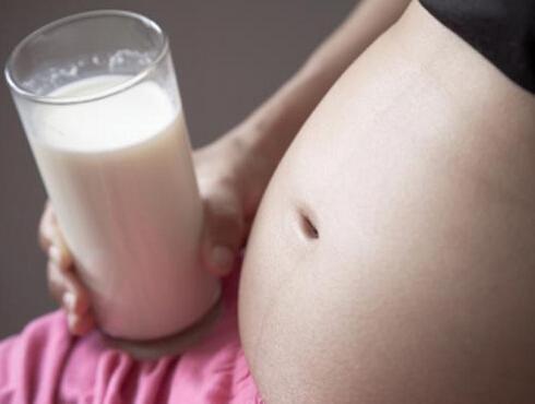 懷孕期間除了吃葉酸，還有幾種營養素要補充，對寶寶很重要