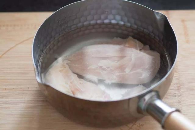 雞胸肉總是不夠入味，試試這麼做，保證鮮嫩入味超好吃