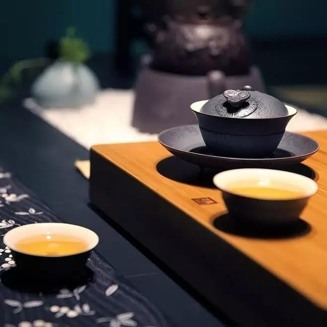九種人，擦肩即可，無需深交