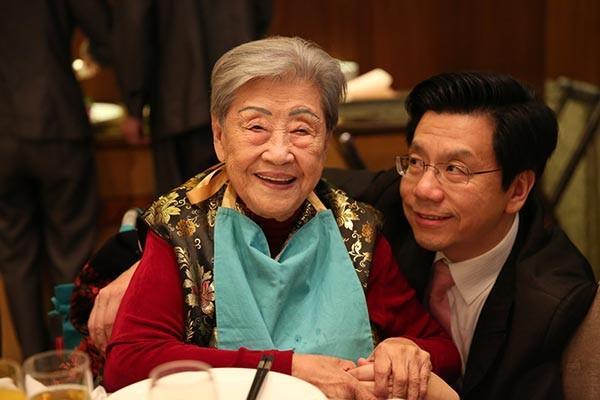李開復：母親的十件禮物｜悼文