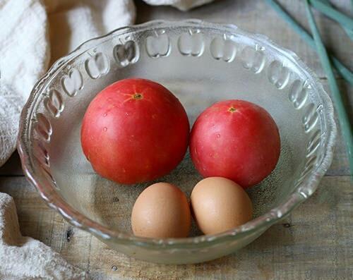 西紅柿蛋湯，雞蛋一定不可直接下鍋！ 多加1步，美味提升10倍