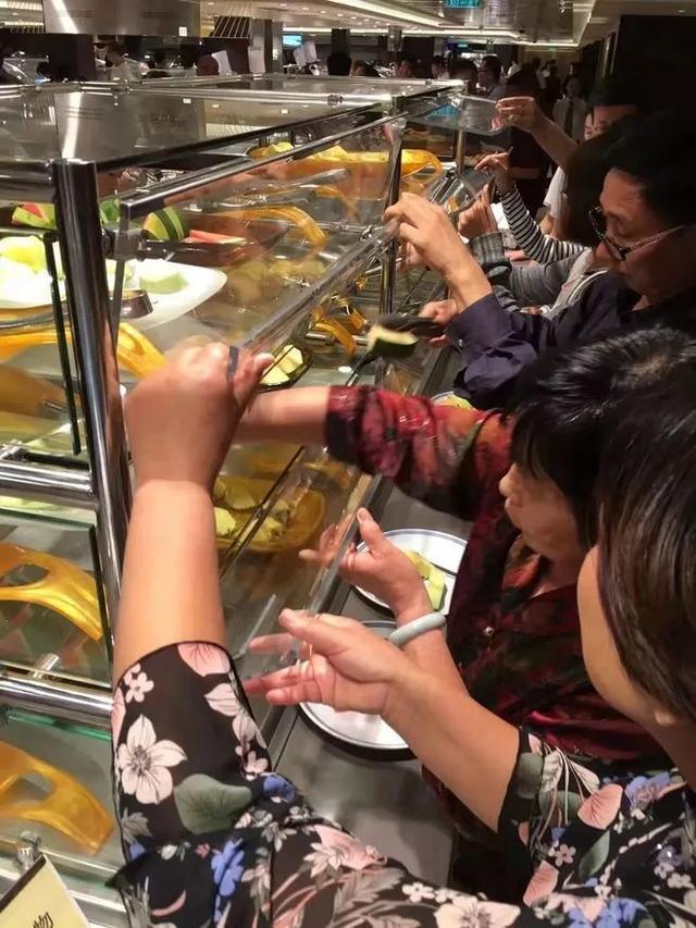 吃垮郵輪的不是中國大媽，是中國人的消費習慣