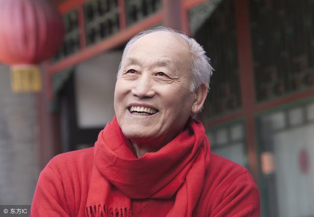 婚後，給老人錢，有講究！
