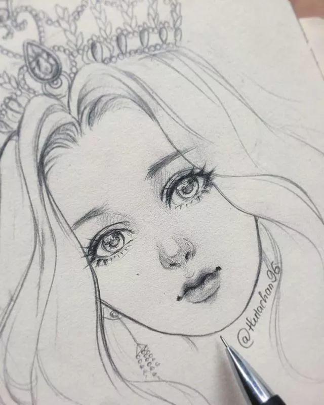 手繪插畫丨素描美女，線條流暢了，怎麼畫都好看