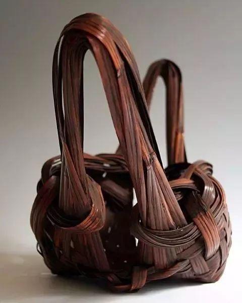 竹籃也可以這麼藝術，太美了！