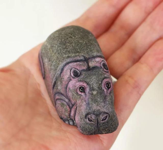 如此逼真可愛的石頭畫，你見過嗎？
