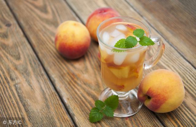 常吃桃子能補血益氣，好處多多，但醫生說這4類人要少吃！