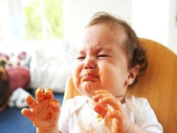 寶寶兩歲前，要多吃一些“手指食物”，不然可能耽誤他們的發育哦