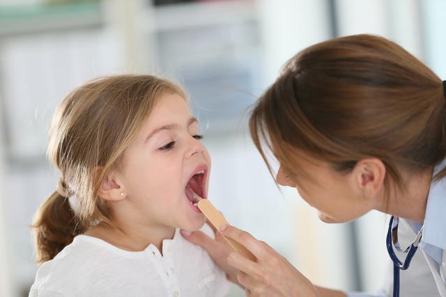 這6種常見壞習慣會影響孩子顏值，趕緊來看看你家孩子有沒有！